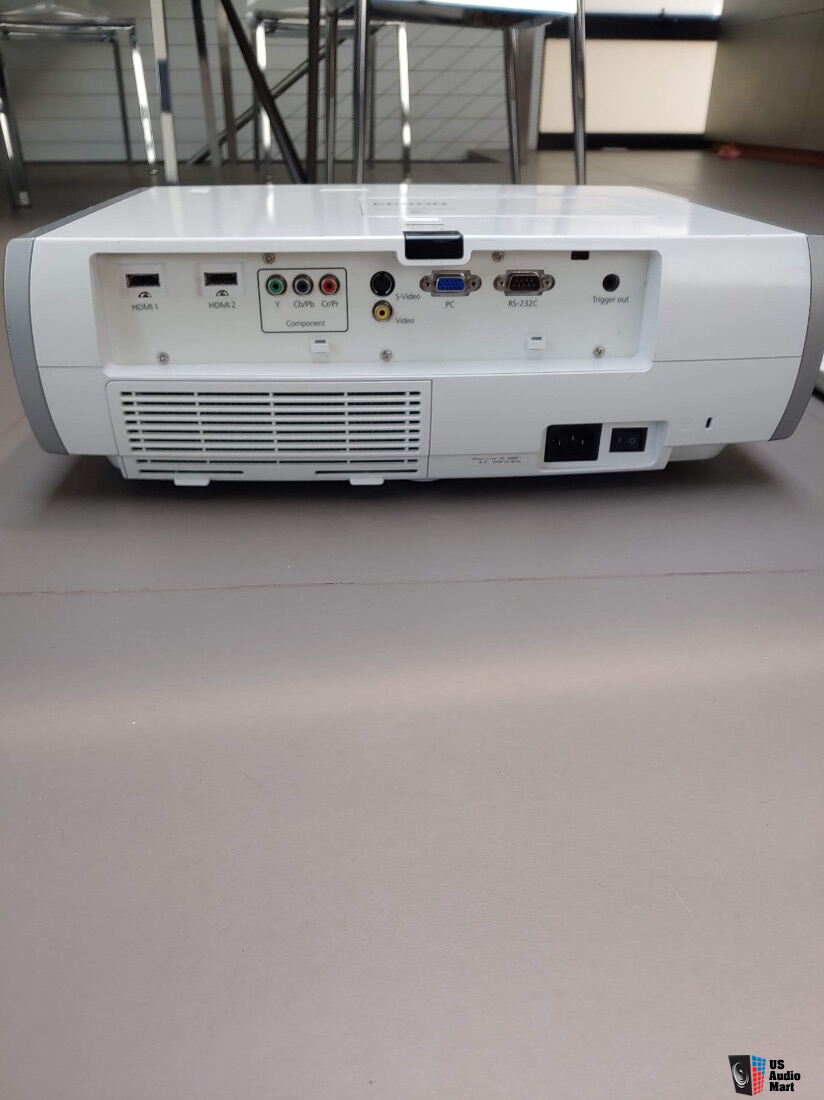 Epson PowerLite Home Cinema 8350 