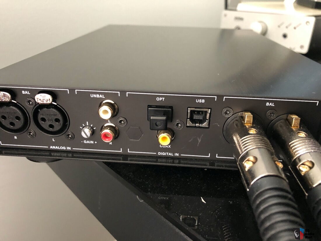 Sennheiser HDV820 DAC/Headphone Amplifier, successor to HDVD800 Photo  #2690724 - Canuck Audio Mart