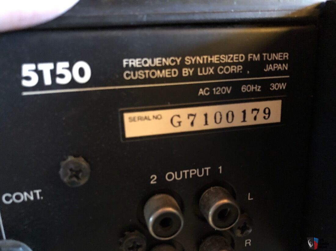 Luxman Laboratory Reference Series -- 5T50 Tuner For Sale - US
