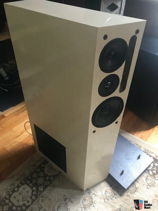 NHT 2.9 With Two Pairs NHT 1.5 Bookshelf Speakers FREE