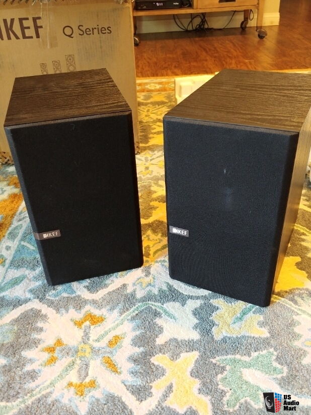 Kef Q100 Bookshelf Speakers Photo 