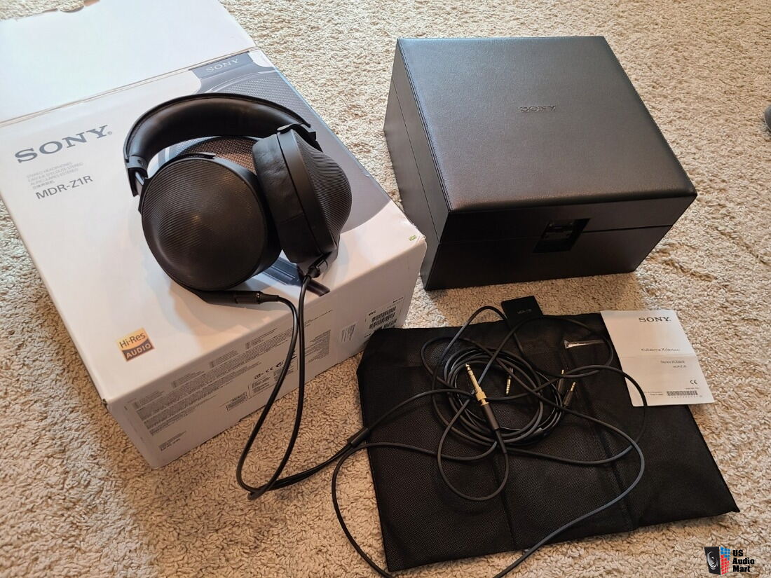 Sony MDR-Z1R Headphones Photo #3014852 - Canuck Audio Mart