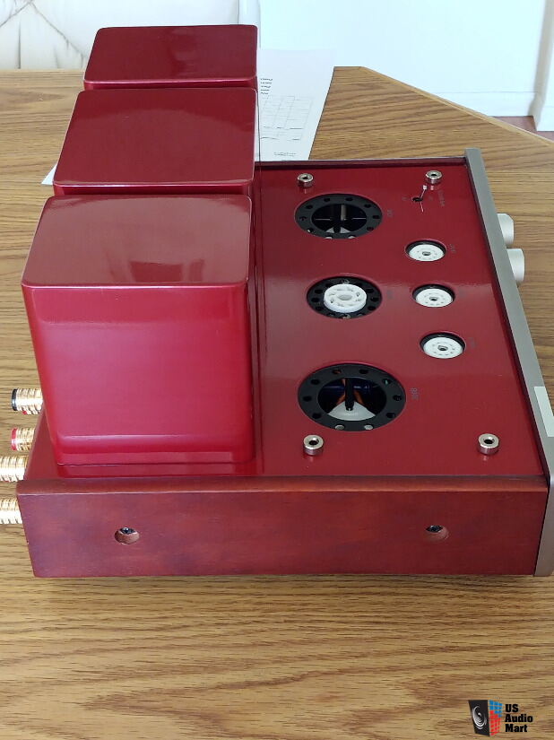 Triode TRV-A300SER vacum tube integrated amplifier. With Headphone