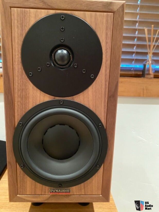 Dynaudio Heritage Special speakers, stand 20 and adapter plate, 30 ...