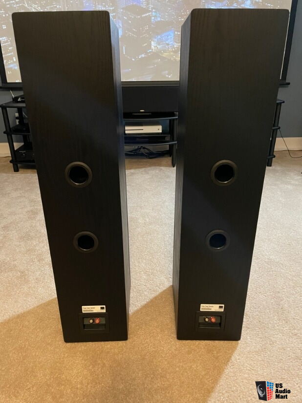 SVS Prime Tower speakerspair Photo 3322864 US Audio Mart