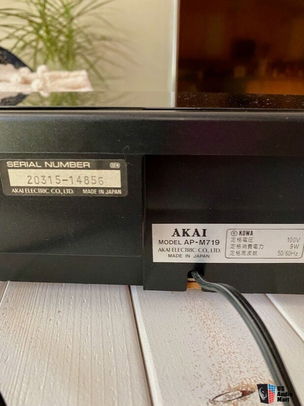 Akai AP-M719 Linear Turntable Belt-driven with brand new Audio