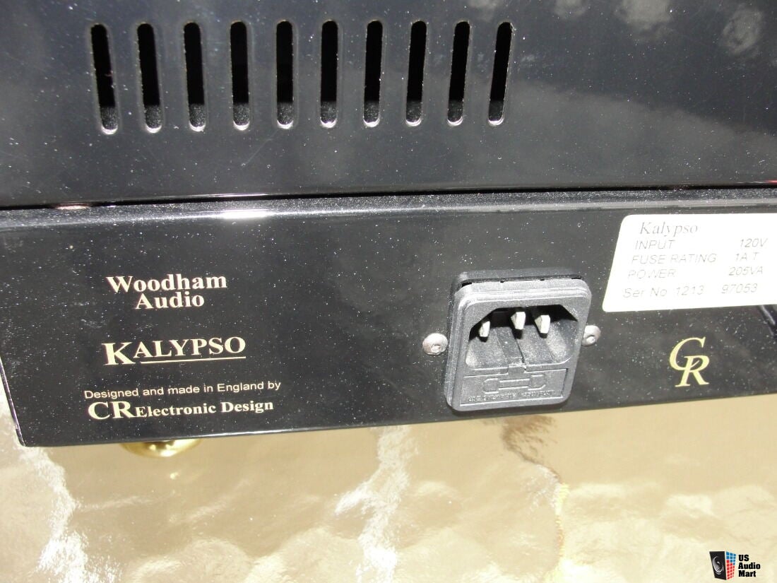 CR Developments Woodham Audio Kalypso integrated amp Photo