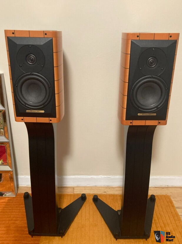 Sonus Faber Cremona Auditor M in maple with original stands, OBM