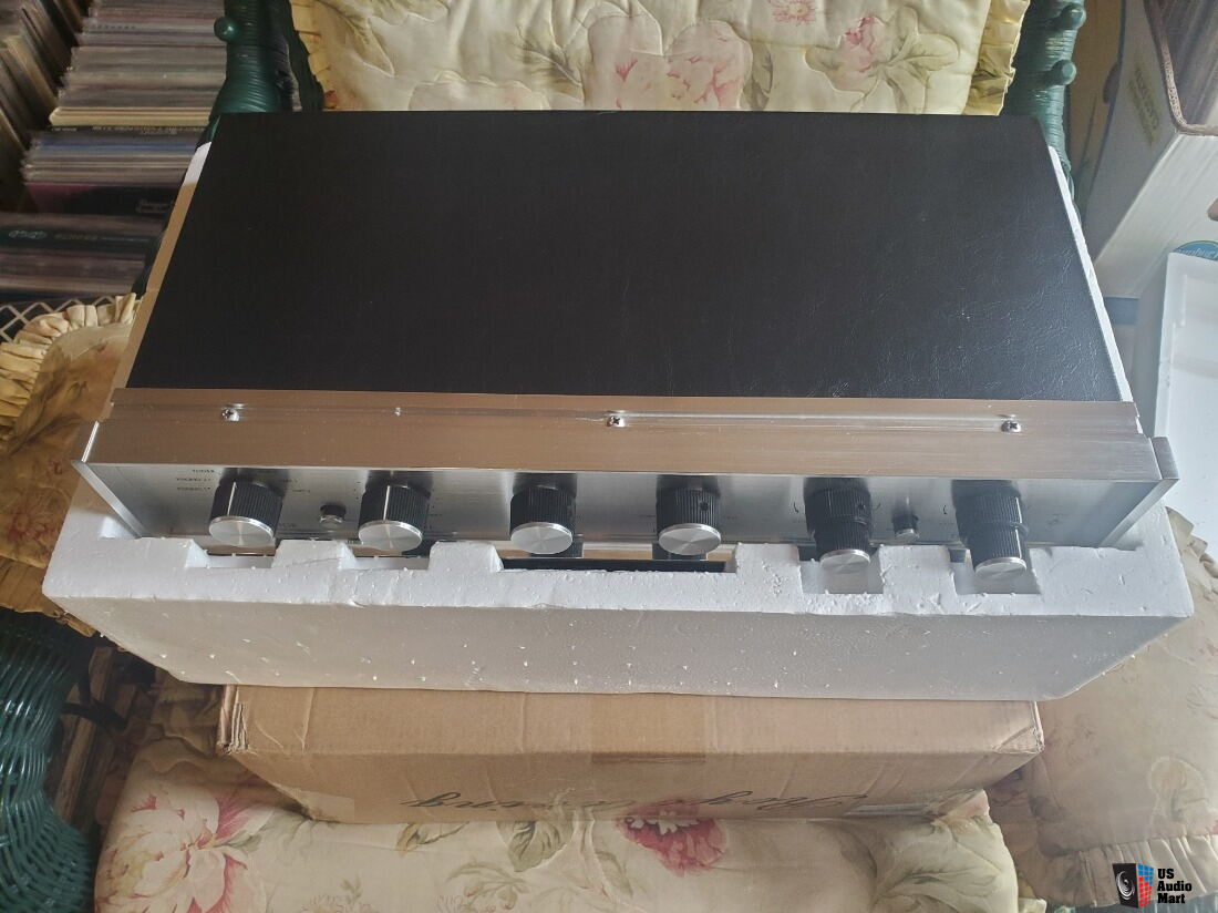 Crown Ic150 preamp with box and manual Photo 3843216 US
