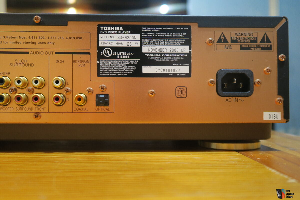 Toshiba SD-9200 DVD-Video DVD-Audio CD Player Transport Made in