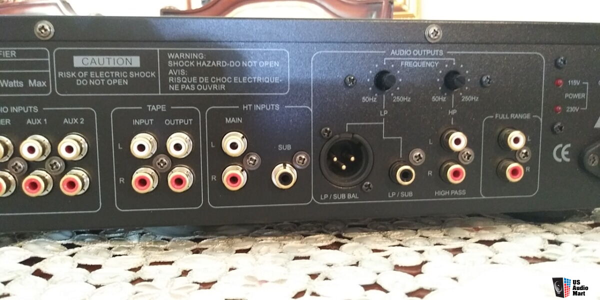 Emotiva USP-1 ANALOG Preamp with Remote EXCELLENT 100 % WORKING