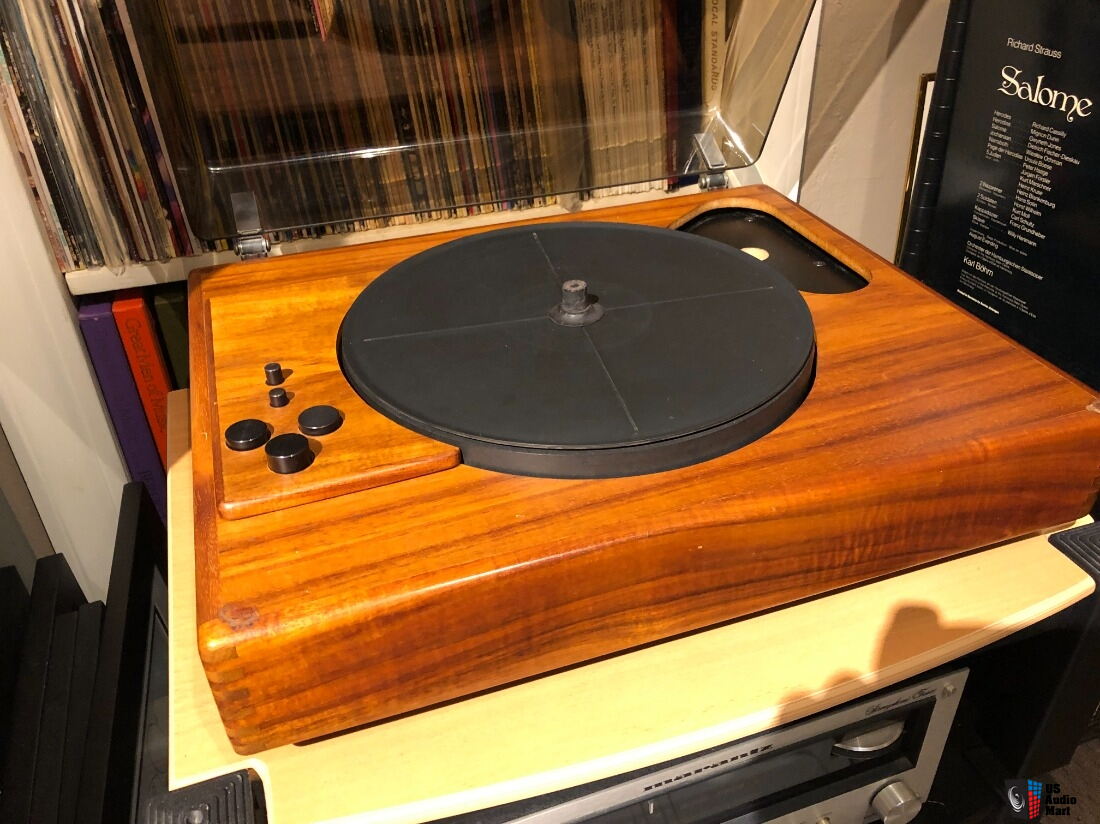 SOTA Star Sapphire Vacuum Turntable For Sale UK Audio Mart