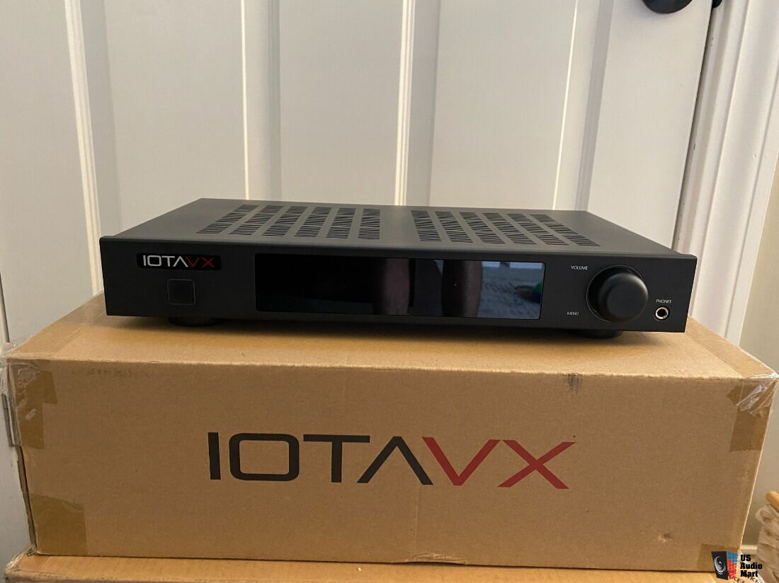 IOTAVX SA3 Integrated Amplifier Photo 4042986 Canuck Audio Mart