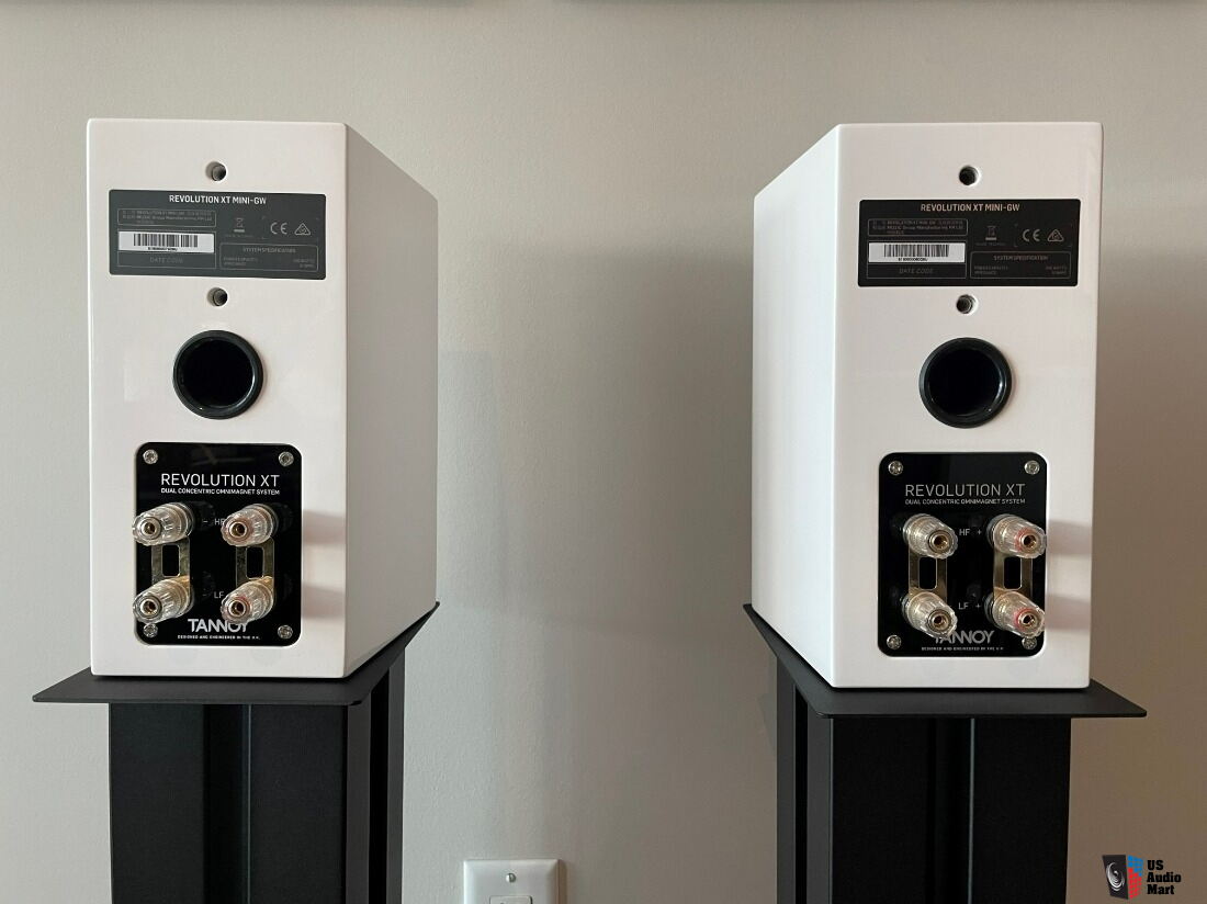 Tannoy Revolution XT MINI Bookshelf Speakers Piano Gloss White