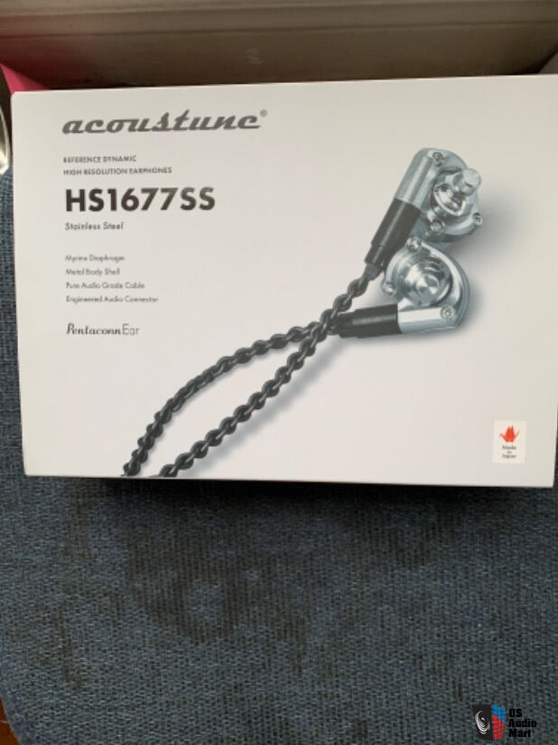 Acoustune hs1677ss ear headphones and asuha le 3.5mm cable Photo