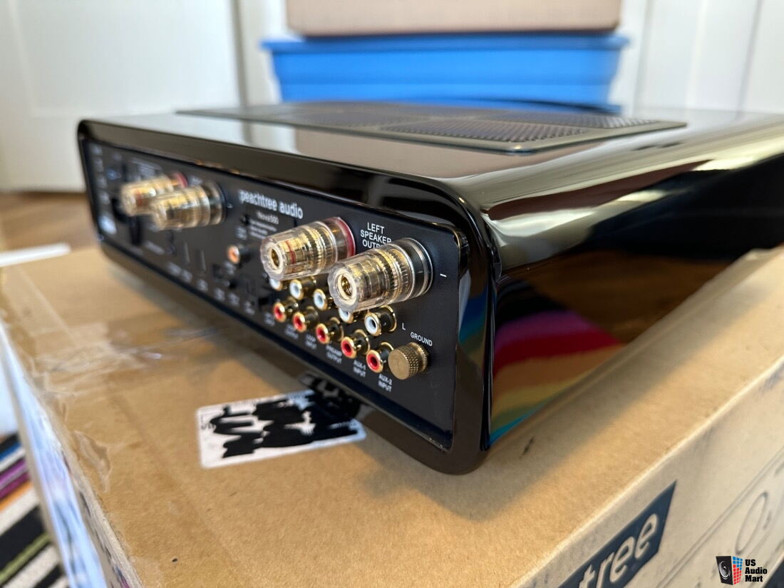 Peachtree Nova 500 integrated amp - power amp, pre-amp with MM phono