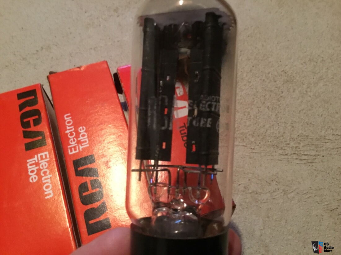 1 x tube rayéon 5V4GA. NOS / NEUF DANS SA BOÎTE. RCB389