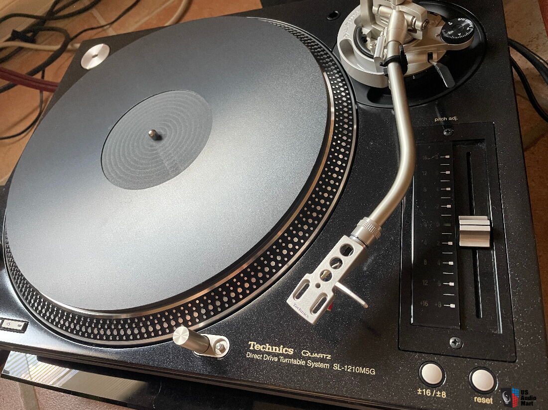 Technics SL-1210 M5G Anniversary Edition with KAB damper and Achromat