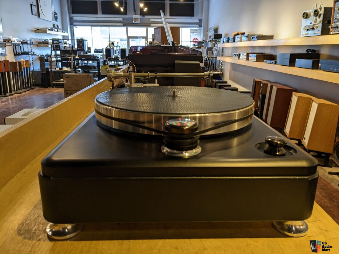 Shinola Detroit Runwell Turntable w New Ortofon Blue Stylus Photo 