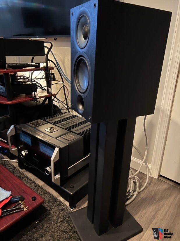 Elac UniFi 2.0 UB52 Speakers Photo 4418285 Canuck Audio Mart