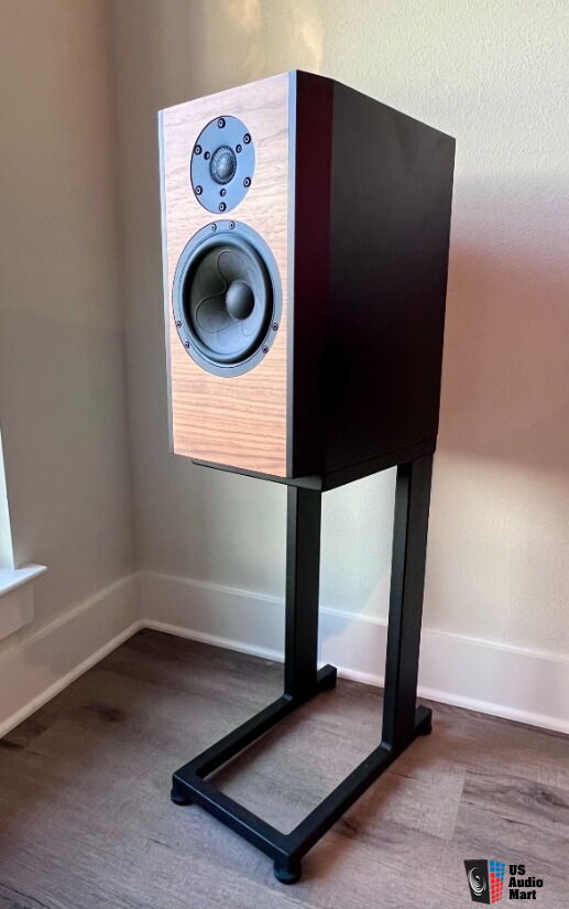 Lee Taylor Custom Monitor Speakers ScanSpeak Illuminator Drivers