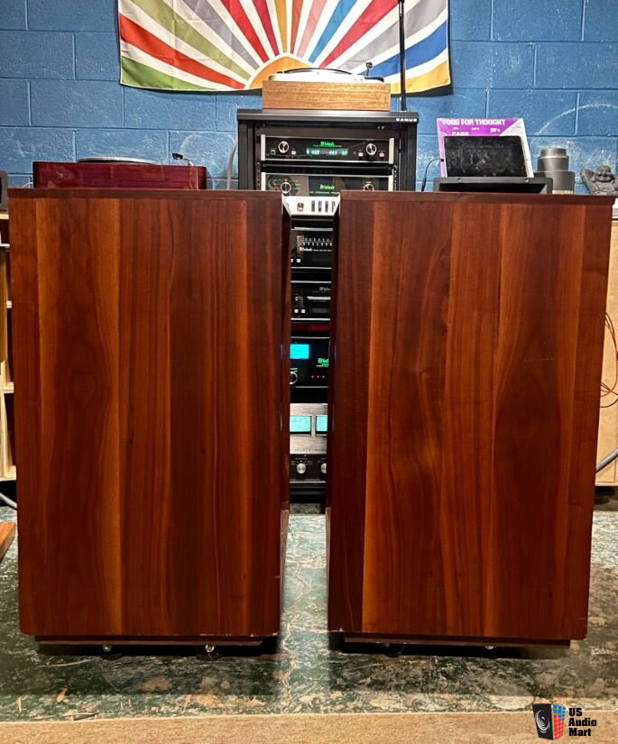 https://img.usaudiomart.com/uploads/large/4513293-be2d5b9d-tannoy-custom-hpd385-pair-mainly-tannoy-crossovers-9cu-ft-cabinets.jpg