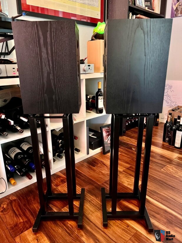 Epos ES11 Loudspeakers With Dedicated Epos Open Frame Stands Photo epos-es11-loudspeakers-with-dedicated-epos-open-frame-stands-photo