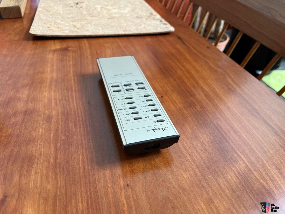 ACCUPHASE RC-200 Accuphase RC-200 リモコン オーディオ