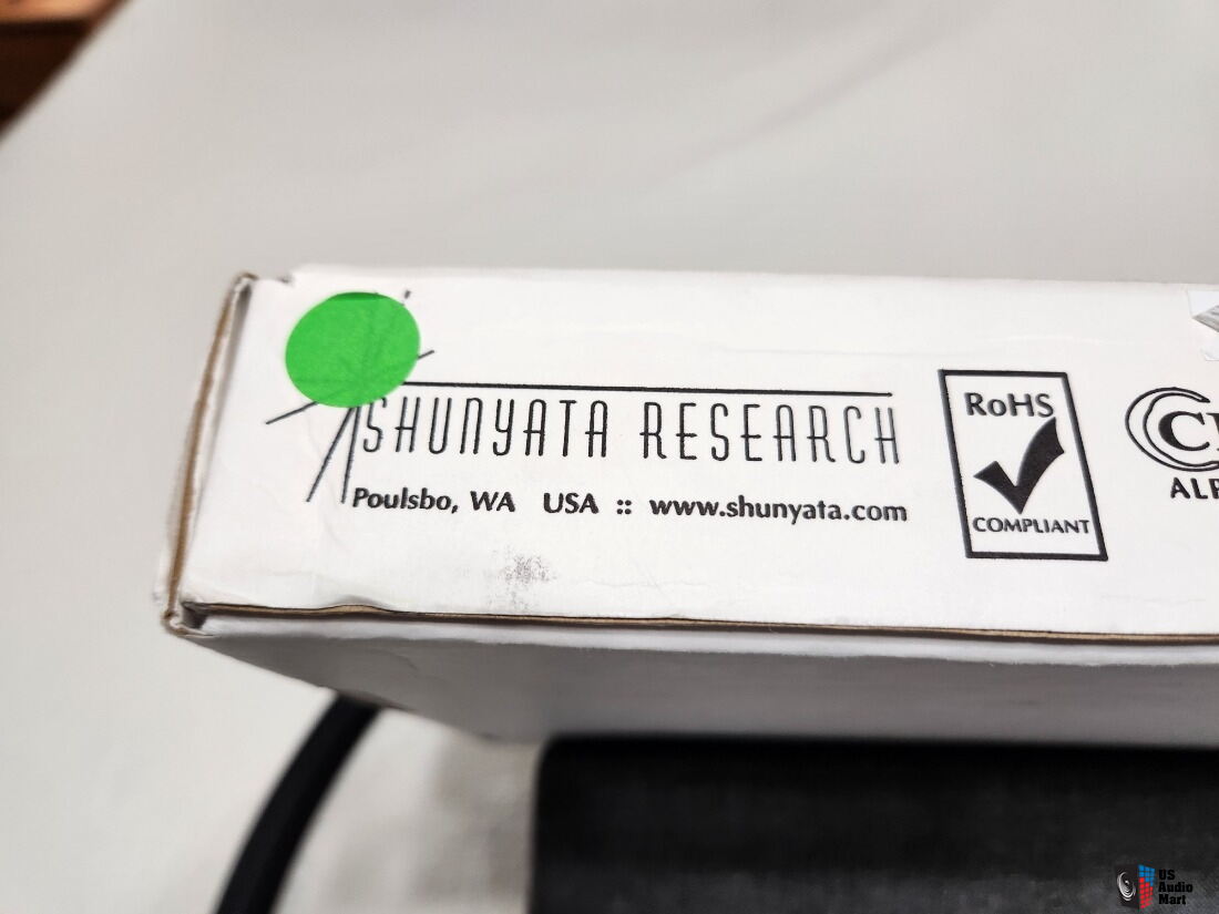 Shunyata Research Alpha-X AES/EBU - Câbles - Noir et Blanc