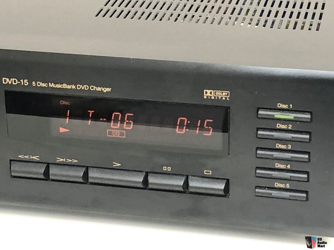 Nakamichi DVD-15 In Mint Condition with Original Box, Remote