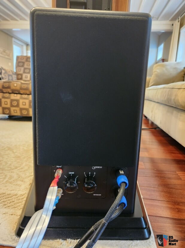 Genesis 300 Speakers Factory Servo Amp with remote and AudioQuest ...