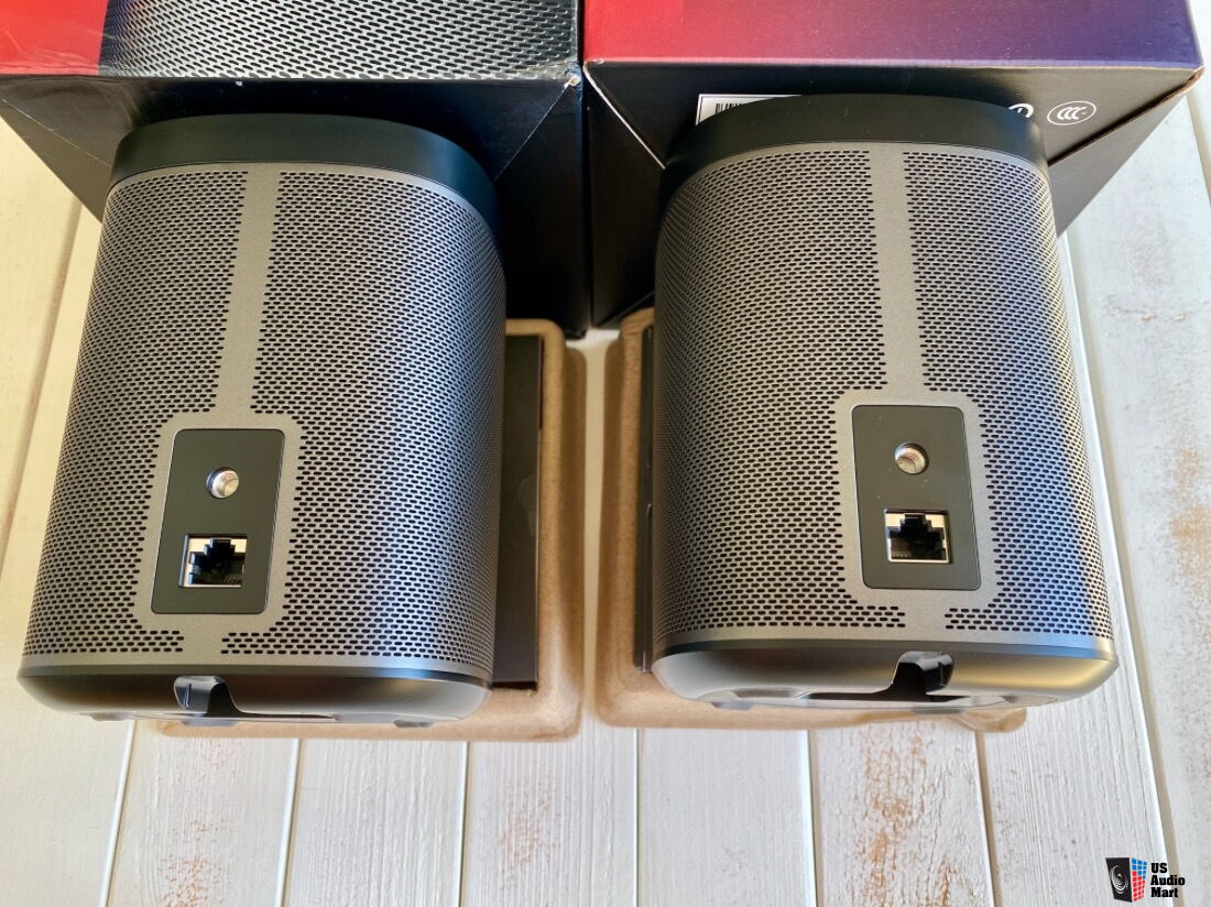 Sanus Supporto A Parete Regolabile Per Diffusori Sonos Play:1 E Play:3 – Confezione Da 2, Colore Nero