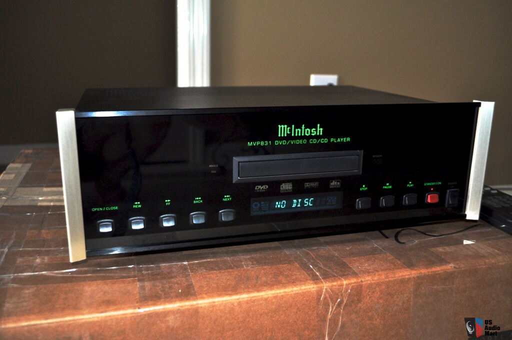 McIntosh MVP-831 CD/DVD Player with McIntosh box and Remote No