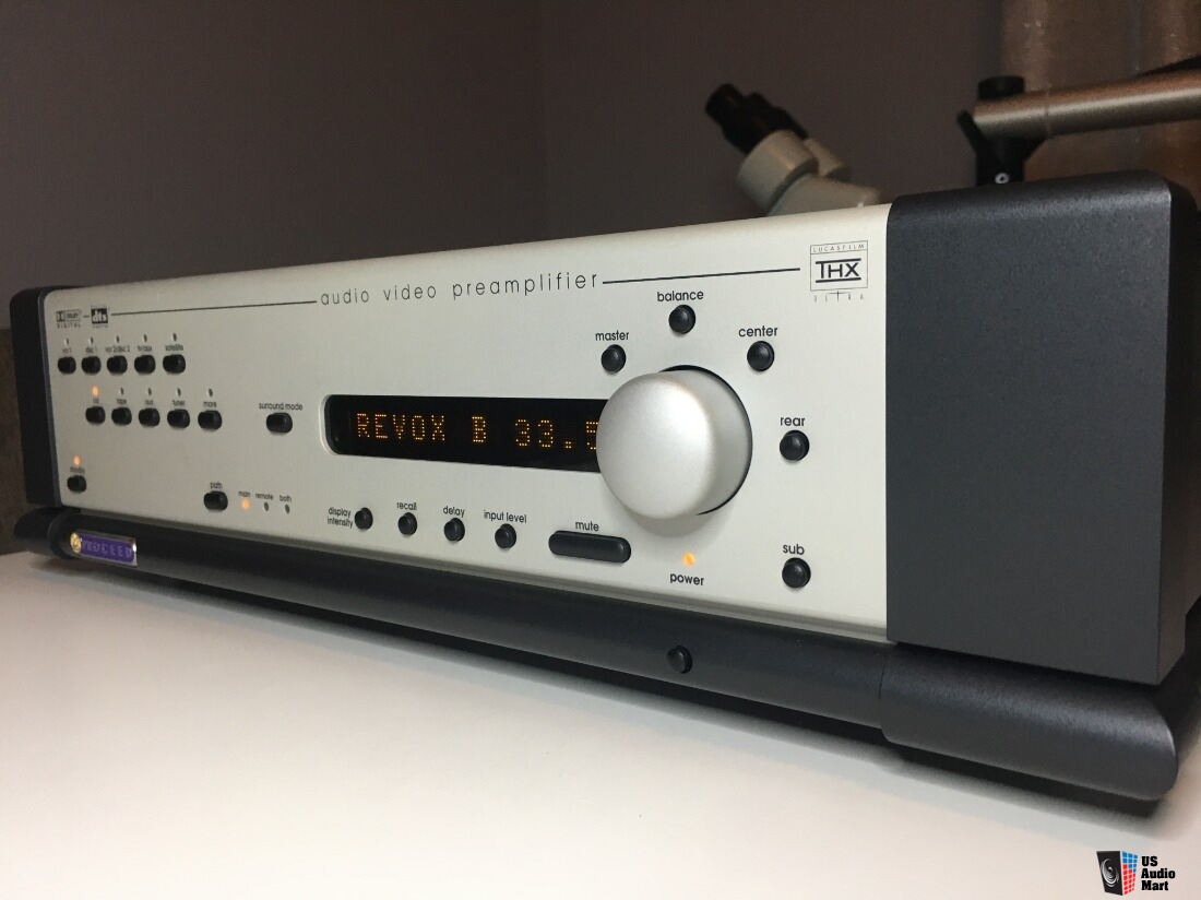 PROCEED AVP Madrigal Mark Levinson AUDIO VIDEO Preamplifier Photo Proceed avp madrigal mark levinson audio video preamplifier photo