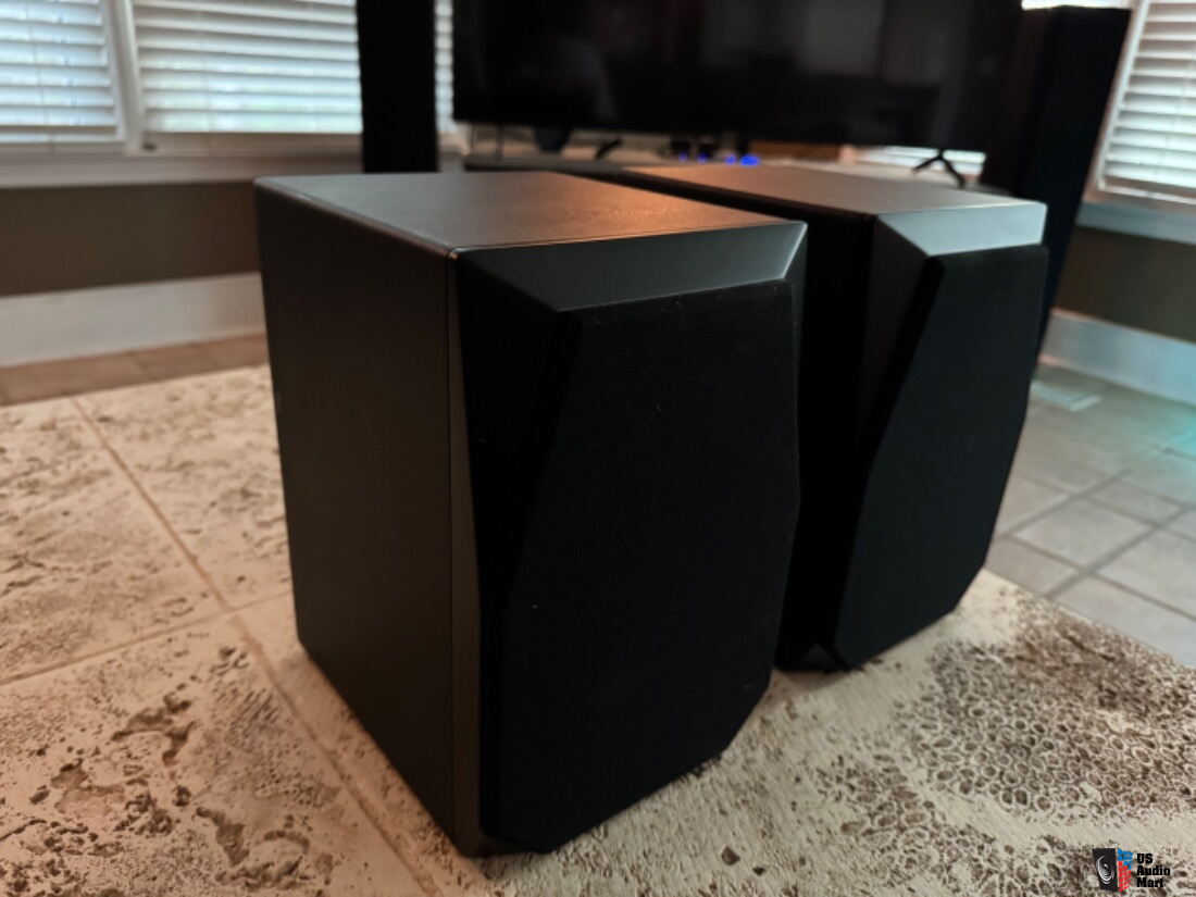 Emotiva B1+ bookshelf speakers Photo 4940784 US Audio Mart