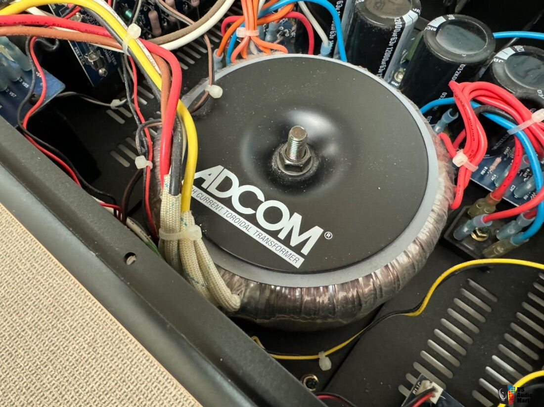 Adcom GFA-5400, Nelson Pass MOSFET design, super condition, great
