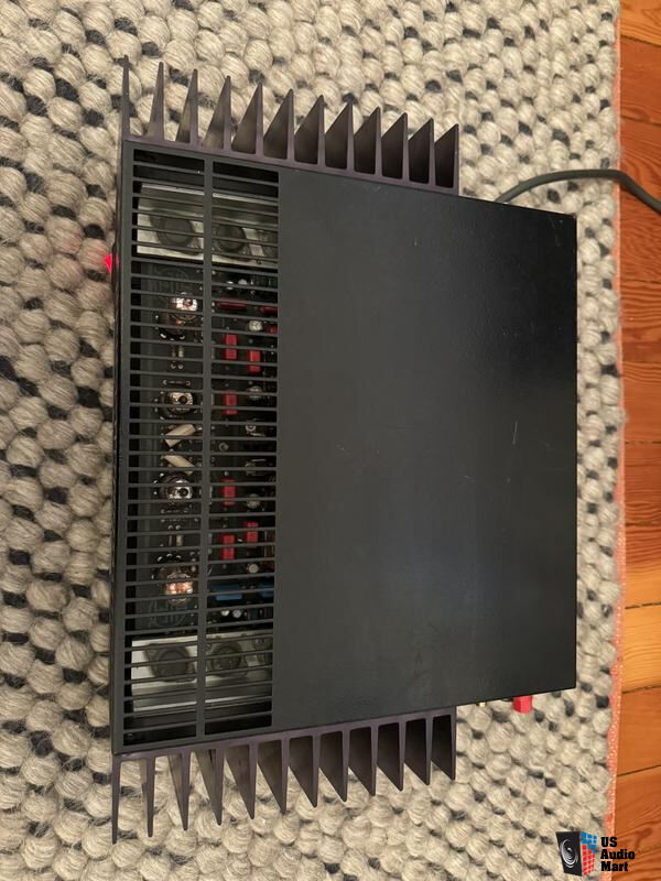 Moscode 300 tube hybrid stereo amplifier