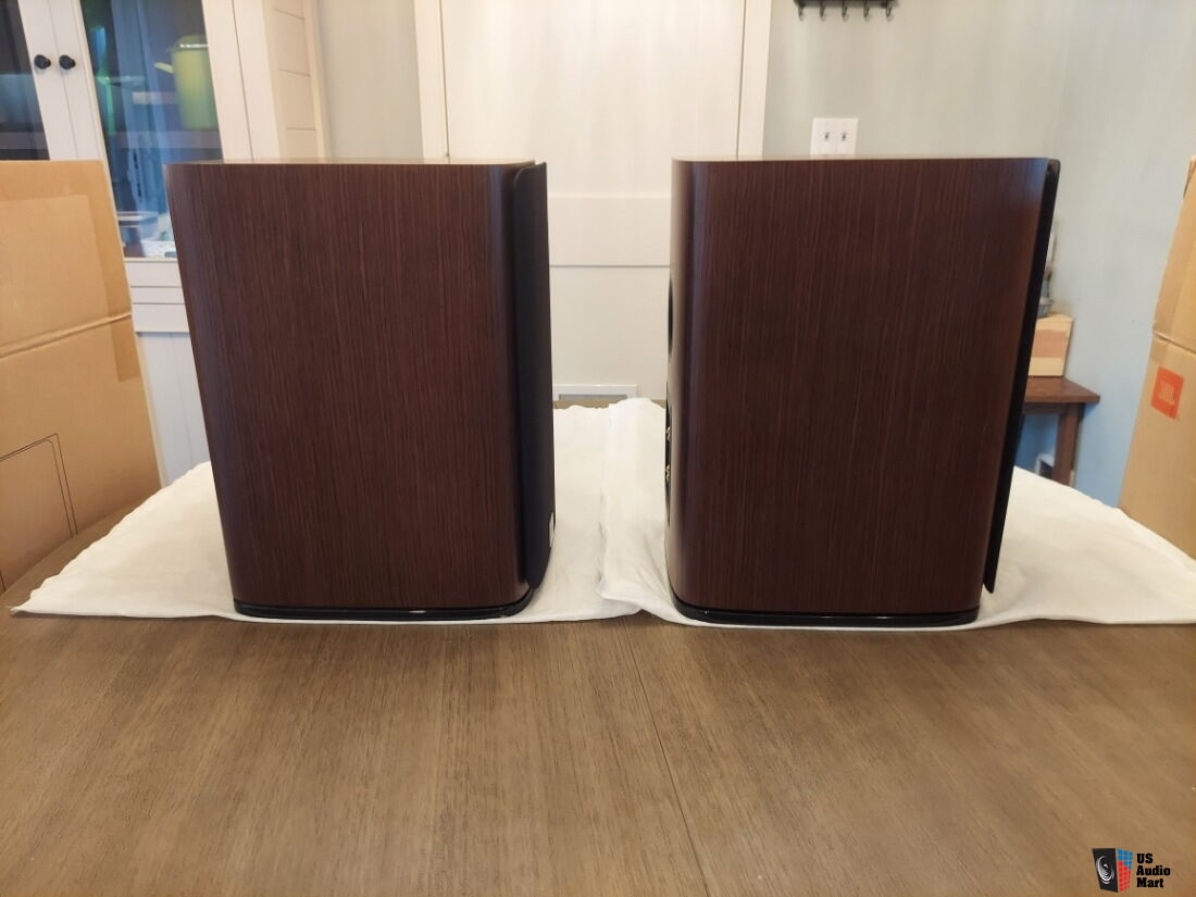 Jbl Hdi 1600 Bookshelf Speaker Pair Satin Walnut Photo 5193270 Us