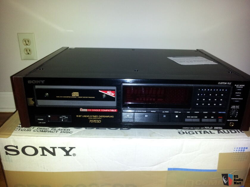 Sony 707esd cd player for sale Photo #521160 - US Audio Mart