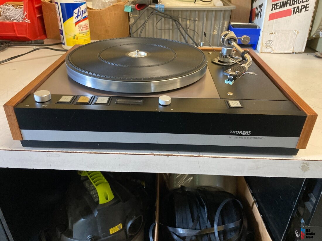 Thorens TD126 MK III Turntable with SME 3009 Tonearm Photo