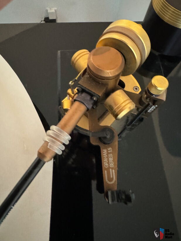 Basis Debut Gold with Vacuum Platter, Graham 1.5 Tonearm ...