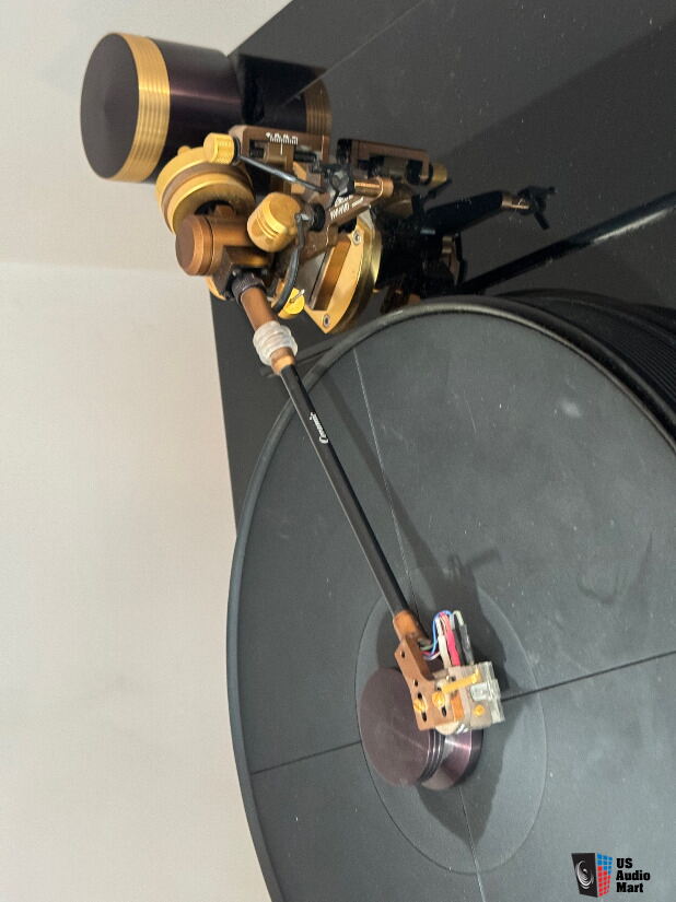Basis Debut Gold with Vacuum Platter, Graham 1.5 Tonearm ...