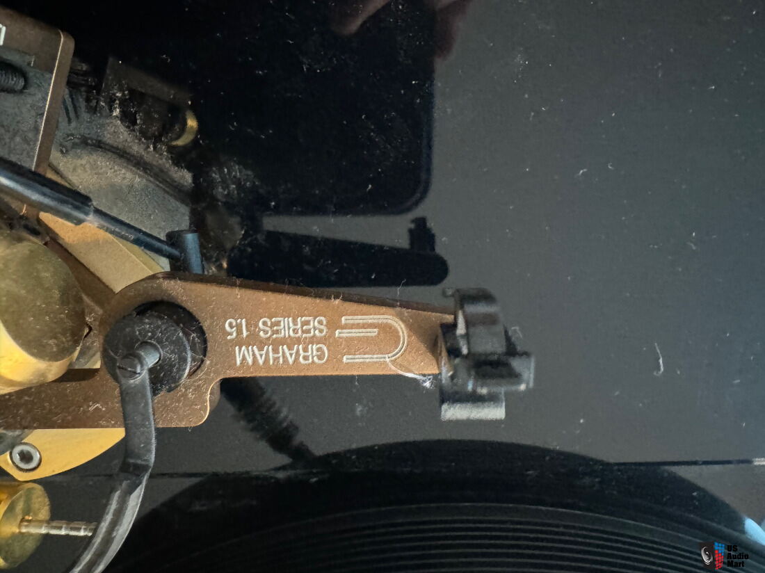 Basis Debut Gold with Vacuum Platter, Graham 1.5 Tonearm ...