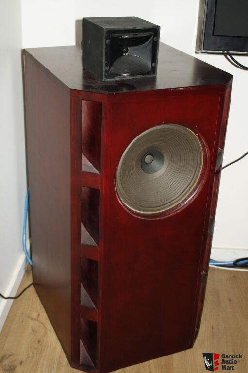 16 Ohms Speakers In Onken Cabinet And Electrovoice Tweeters Photo