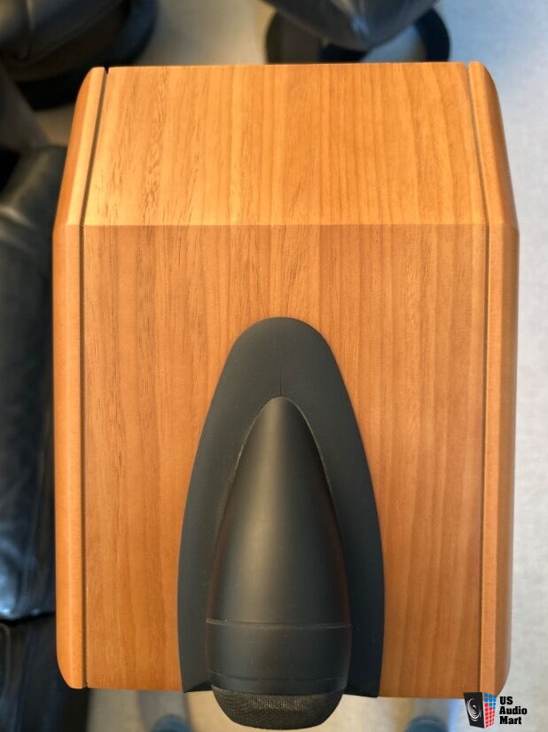 B&W & FS-CDM Bowers Wilkins - CDM Bookshelf Speakers