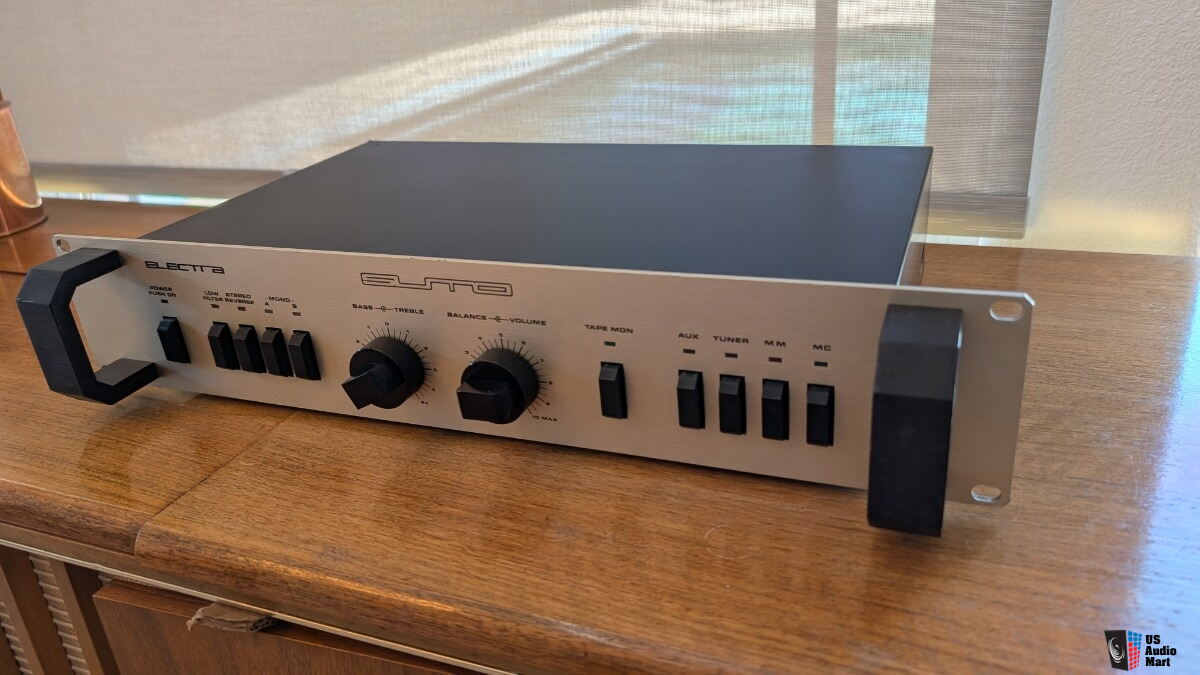 RARE SUMO Electra preamp in silver, with MM/MC phono ! Free