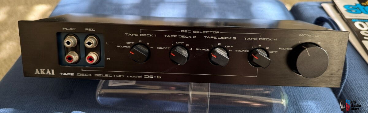 Akai DS-5 tape deck selector (black) Photo #5659546 - Aussie Audio