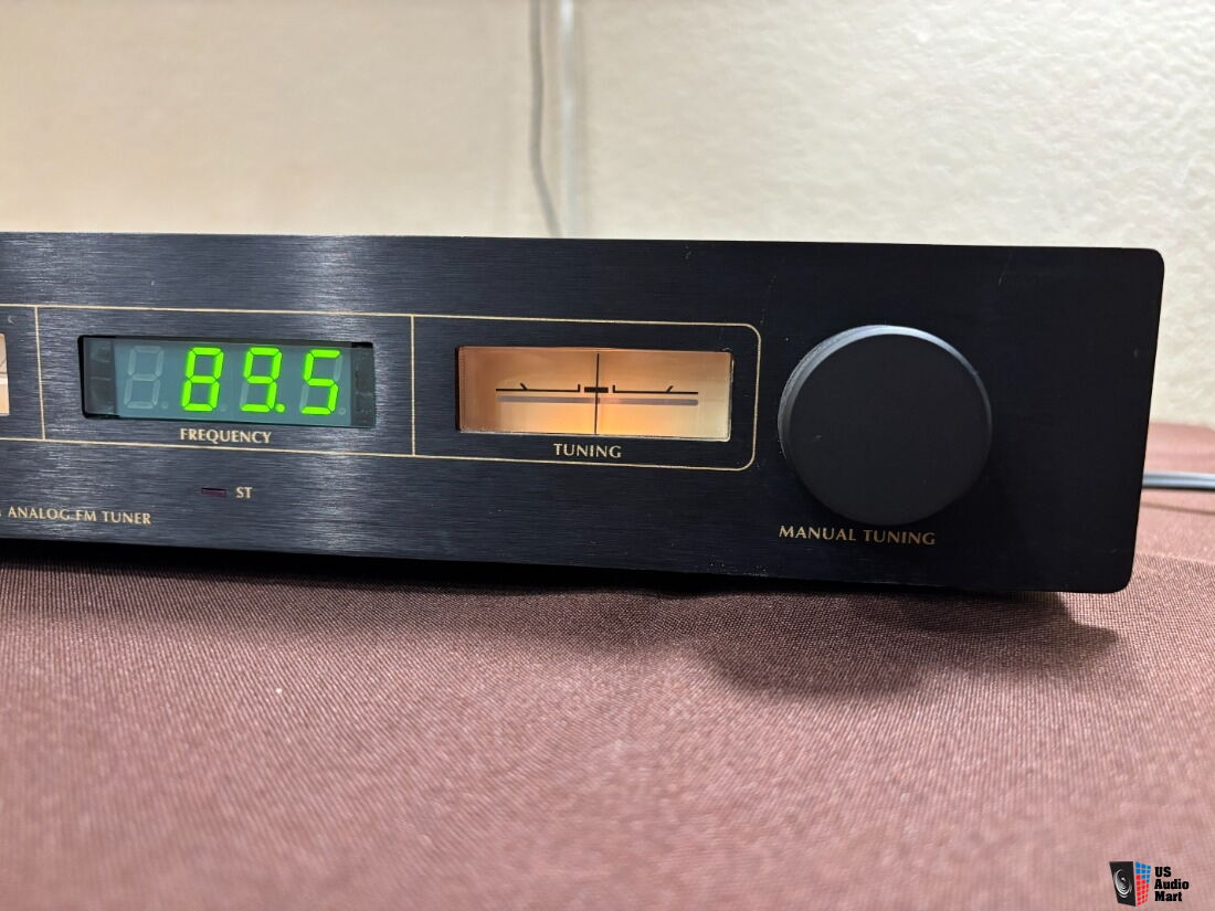 Magnum Dynalab FT-11 AM / FM Tuner Photo #6074789 - US Audio Mart