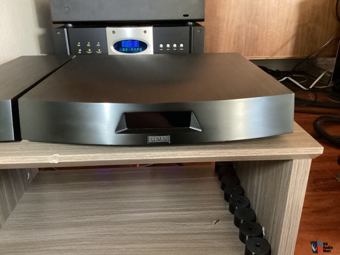 Lumin X1 top of the line streamer/DAC with separate power supply Photo ...