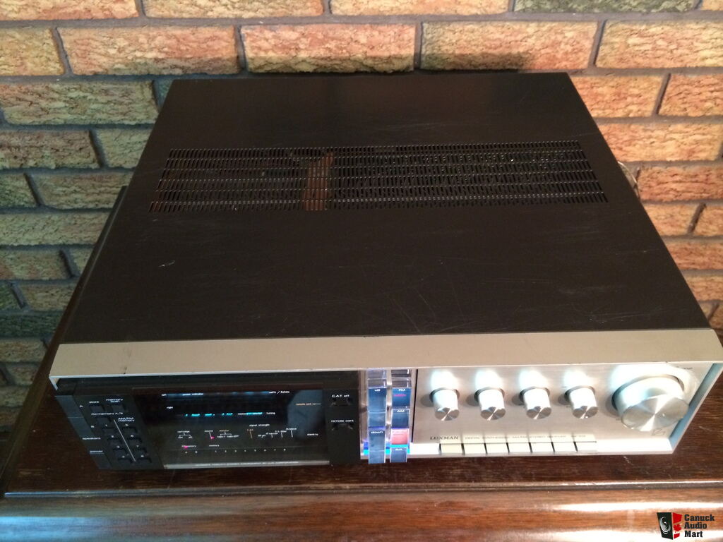 Luxman Digital Synthesized AMFM Stereo Receiver RX-103 